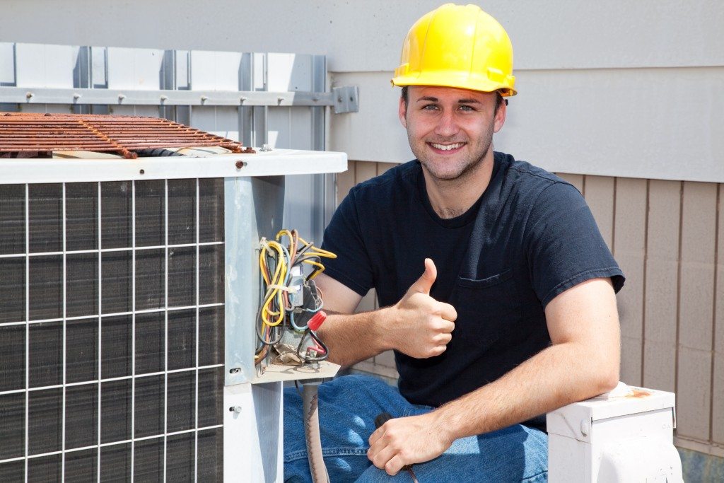 Air Condioner Repairman Thumbsup